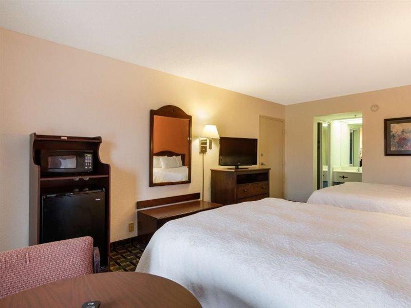 Dublin Inn And Suites Eksteriør billede