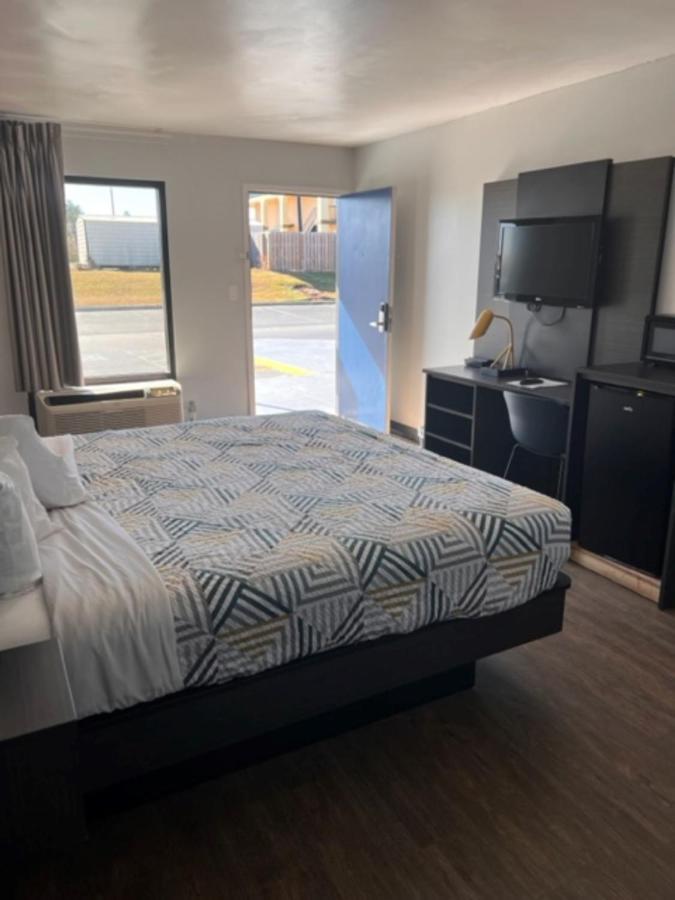Dublin Inn And Suites Eksteriør billede